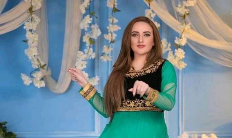 ٹک ٹاک اسٹار نہ ہوتی تو استاد ہوتی، حریم شاہ