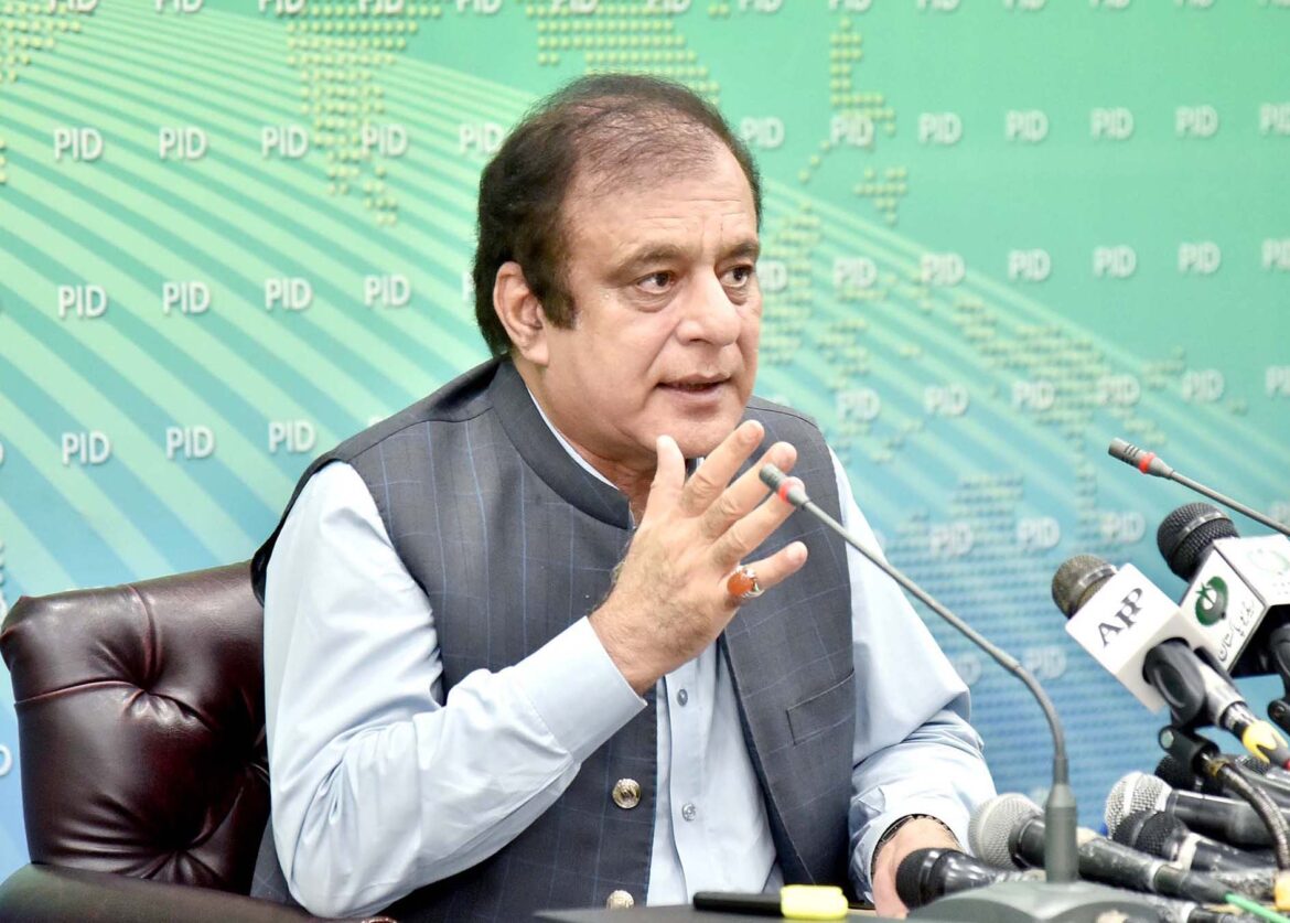 کورونا وباءمیں اضافے کے باعث آئندہ چند ماہ بہت تکلیف دہ ہوں گے،شبلی فراز