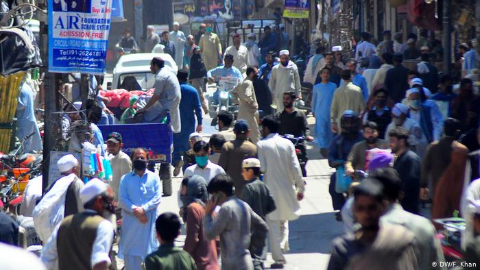 پاکستان اور بھارت میں کورونا متاثرین کا بتدریج اضافہ