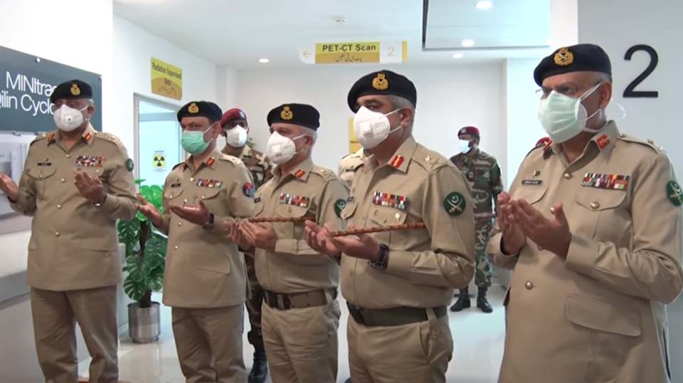 ڈاکٹرز نے مشکل گھڑی میں  ہر اول دستے کا کردار ادا کیا ،آرمی چیف