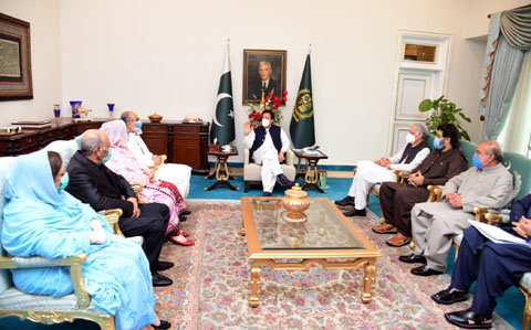 اپنے نظریئے پرکھڑا و حالات کا ڈٹ کر مقابلہ کرونگا ‘ عمران خان