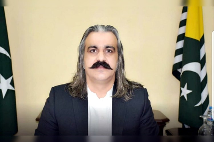 مولانا فضل الرحمن کے بھائی کی سندھ میں تعیناتی ، وفاقی وزیر علی امین گنڈا پور سیخ پا