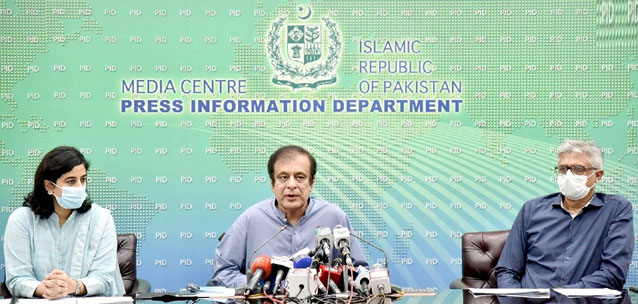 وزیراعظم لاک ڈائون کیلئے دباہو کے باوجود اپنے فیصلے سے پیچھے نہیں ہٹے ، شبلی فراز