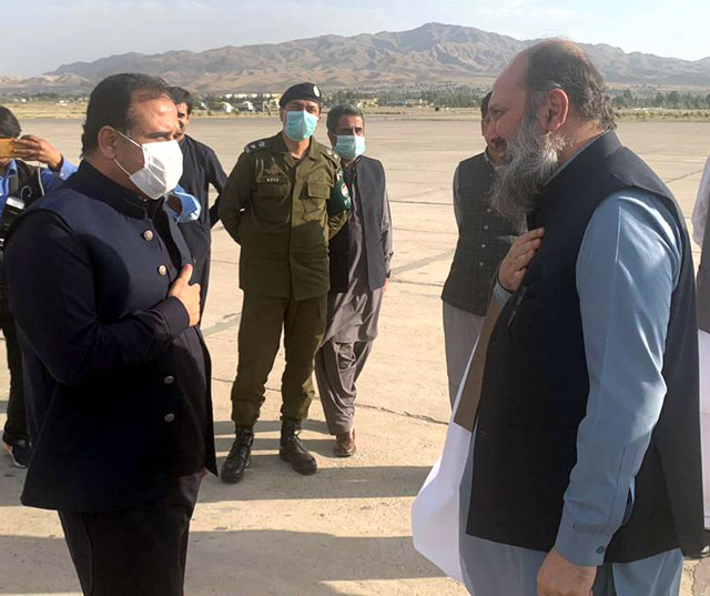 تربت میں ہسپتال ‘ تفتان میں کمیونٹی سینٹر کا قیام ‘ وزیراعلیٰ پنجاب کا وزیراعلیٰ بلوچستان کیلئے ایک ارب روپے کا چیک