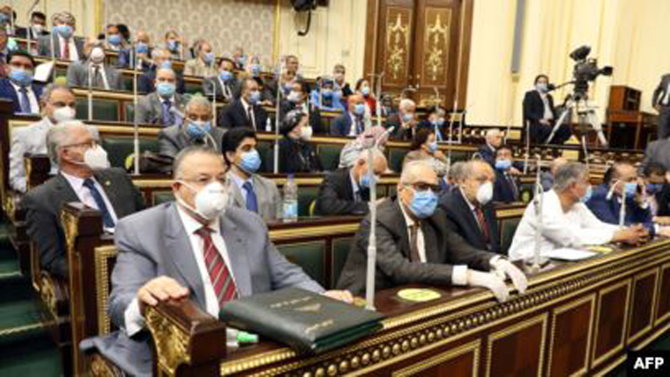 مصر کی پارلیمنٹ نے لیبیا میں ممکنہ فوجی مداخلت کی منظوری دے دی