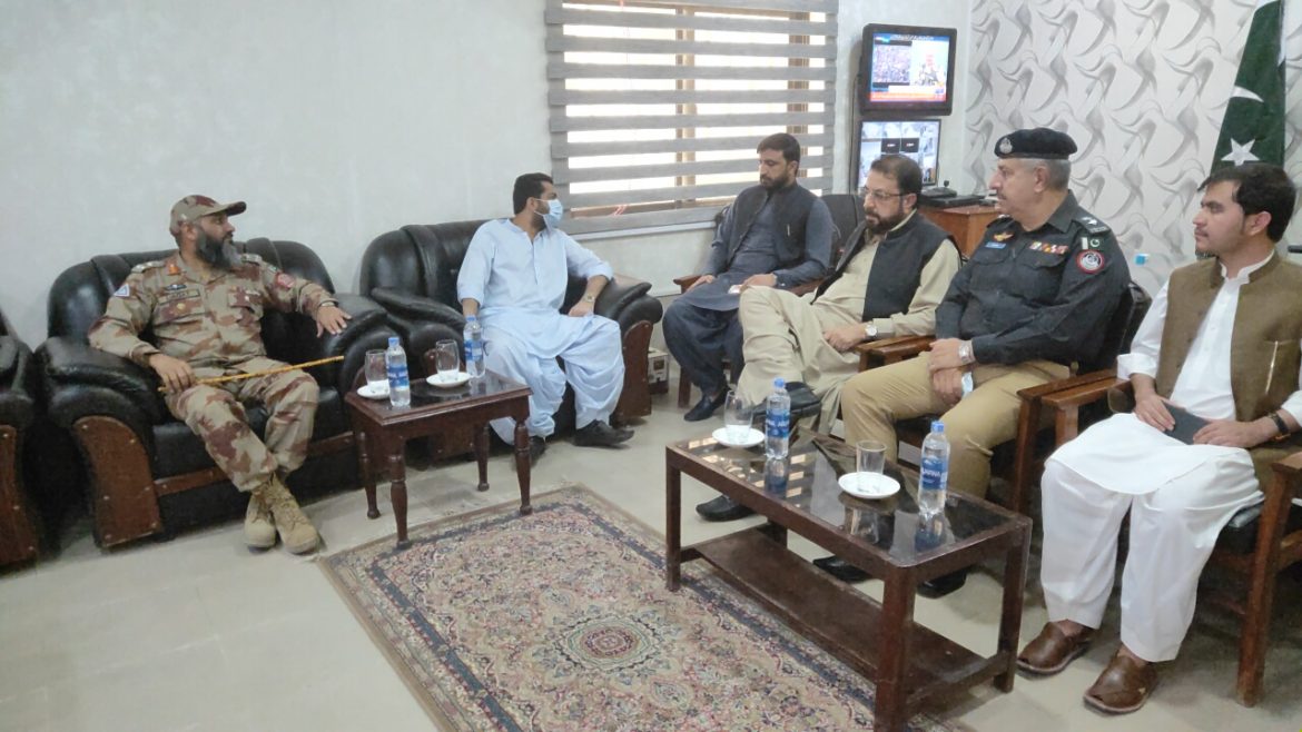 صوبائی وزرا کا   پاک افغان بارڈر کا دورہ