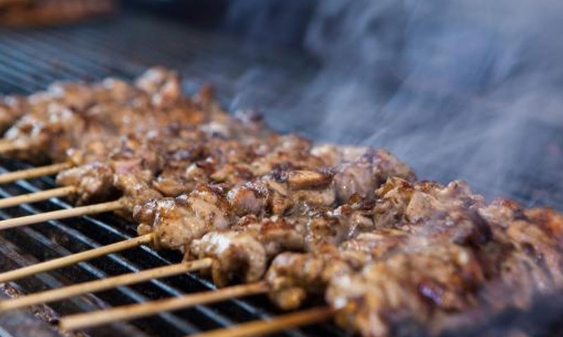 کورونا کے دوران زیادہ گوشت کھانا نقصان دہ ہو سکتا ہے، طبی ماہرین