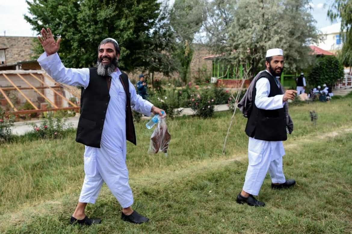 طالبان قیدیوں کی رہائی میں تیزی، افغان امن مذاکرات کی راہ دوبارہ ہموار