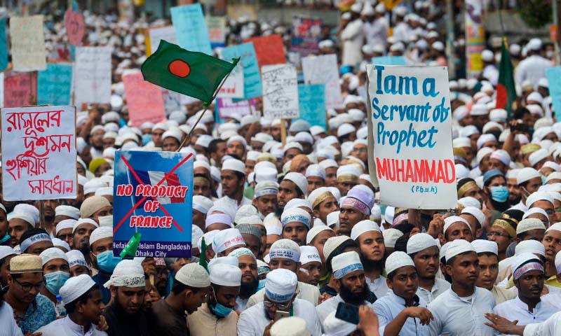 بنگلہ دیش میں ہزاروں افراد کی ریلی، فرانس کےخلاف کارروائی کا مطالبہ