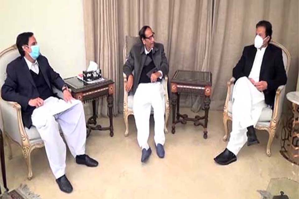 وزیراعظم ‘شجاعت کی 25منٹ بند کمرے میں ملاقات ‘ تحفظات دور کرنے کی یقین دہانی