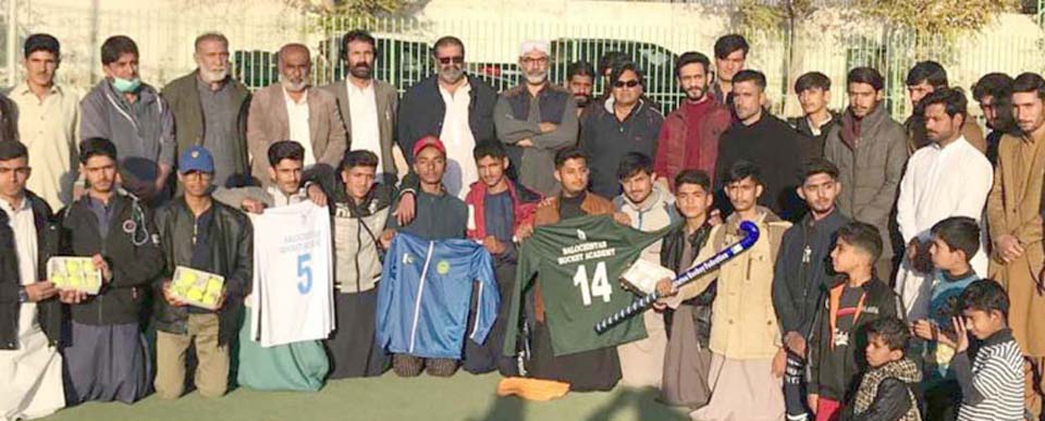 پشاور میں ہونے والے ہاکی ٹورنامنٹ میں بلوچستان کے کھلاڑیوں کی فتح کیلئے پر امید ہیں ، نوابزادہ حاجی میر لشکری خان رئیسانی