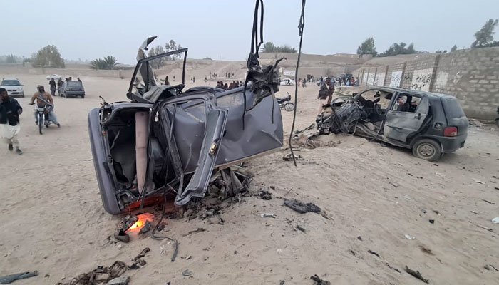 پنجگورمیں فٹبال اسٹیڈیم کےقریب دھماکہ   2 افراد جاں بحق