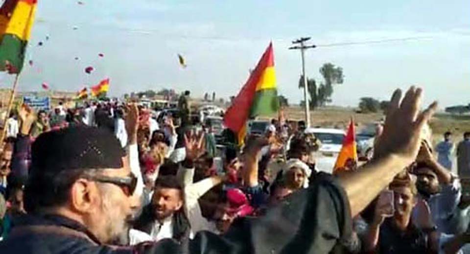 نوابزادہ حاجی میر لشکری خان رئیسانی جلسہ میں شرکت کیلئے لاڑکانہ پہنچ گئے