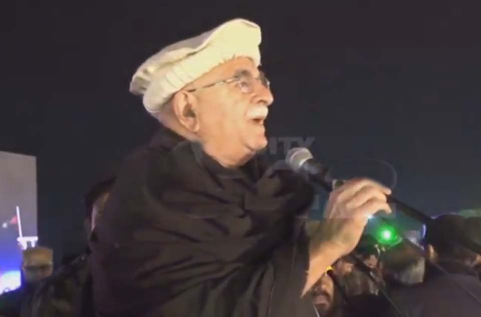 حالات انقلاب کے لیے سازگار ہیں، محمود خان اچکزئی