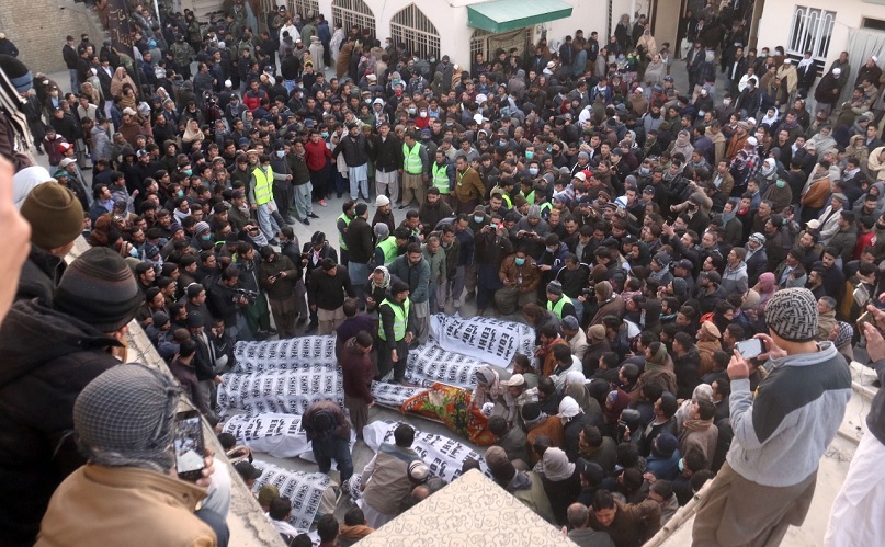 وزیراعظم کی موجودگی میں اپنےشہداء کوسپردخاک کرینگے، لواحقین