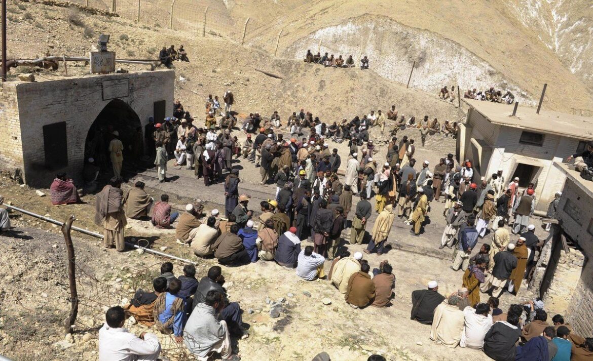 افغانستان کا  مچھ واقعہ میں جاں بحق ہونے والے 3 افراد کی میتیں حوالے کرنے کا مطالبہ