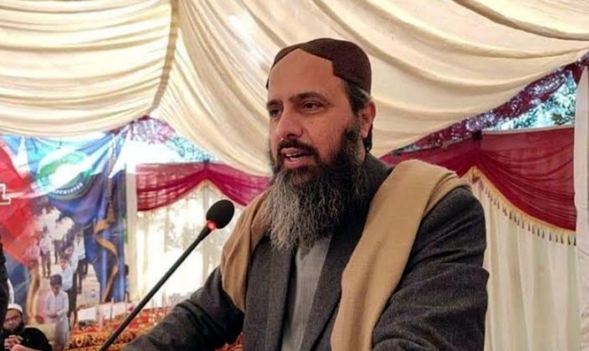 حملے کا ہدف میں ہی تھا ، محافظین کی جوابی کارروائی میں 6حملہ آور مارے اور باقی زخمی ہوئے ،میر شفیق الرحمان