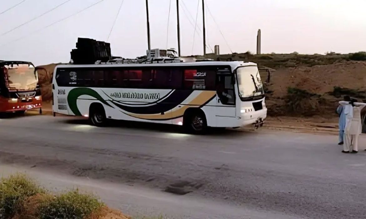 تربت میں مسلح افراد نے گاڑی سے اتار کر 7 مزدوروں کو اغوا کر لیا