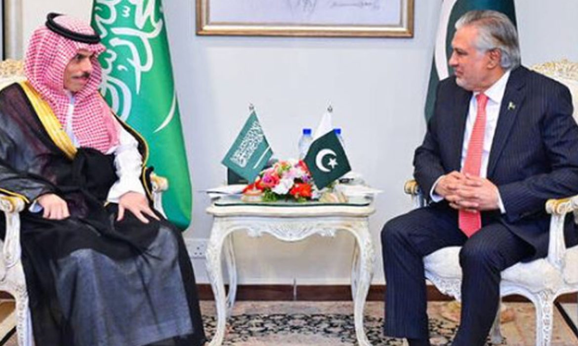 اسحاق ڈار اور سعودی وزیر خارجہ کے درمیان رابطہ، خطے کی صورتحال اور پاک سعودی تعلقات پر تبادلہ خیال