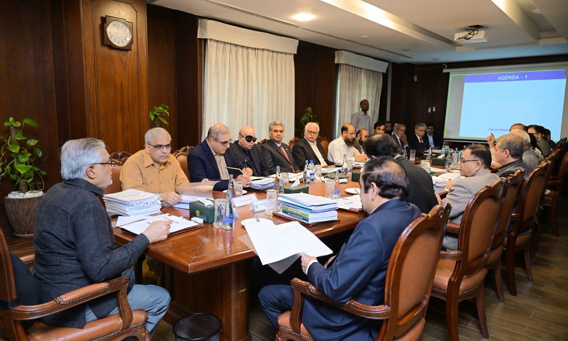 اسحاق ڈار کی زیرصدارت اہم اجلاس، مشترکہ مفادات کونسل کا اجلاس اگست میں بلانے کی تجویز