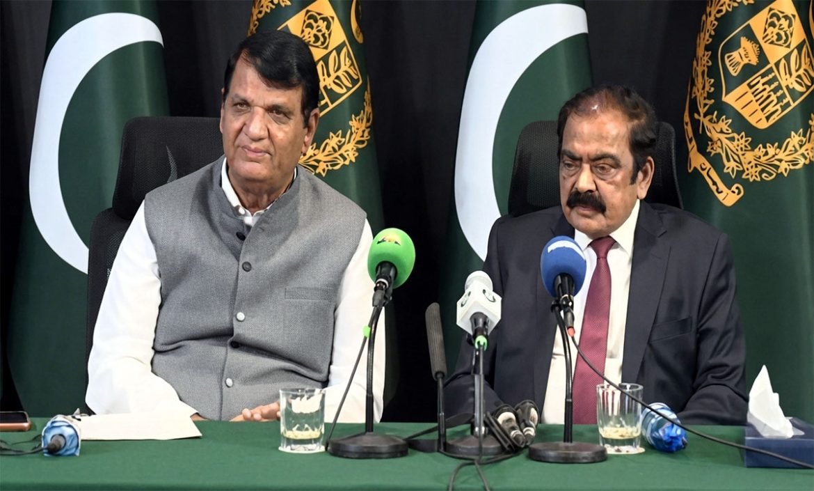 آزاد کشمیر انتخابات: مسلم لیگ (ن) 9 نشستوں کے ساتھ سب سے آگے، عوامی مینڈیٹ کا احترام کیا جائے، رانا ثناء اللہ