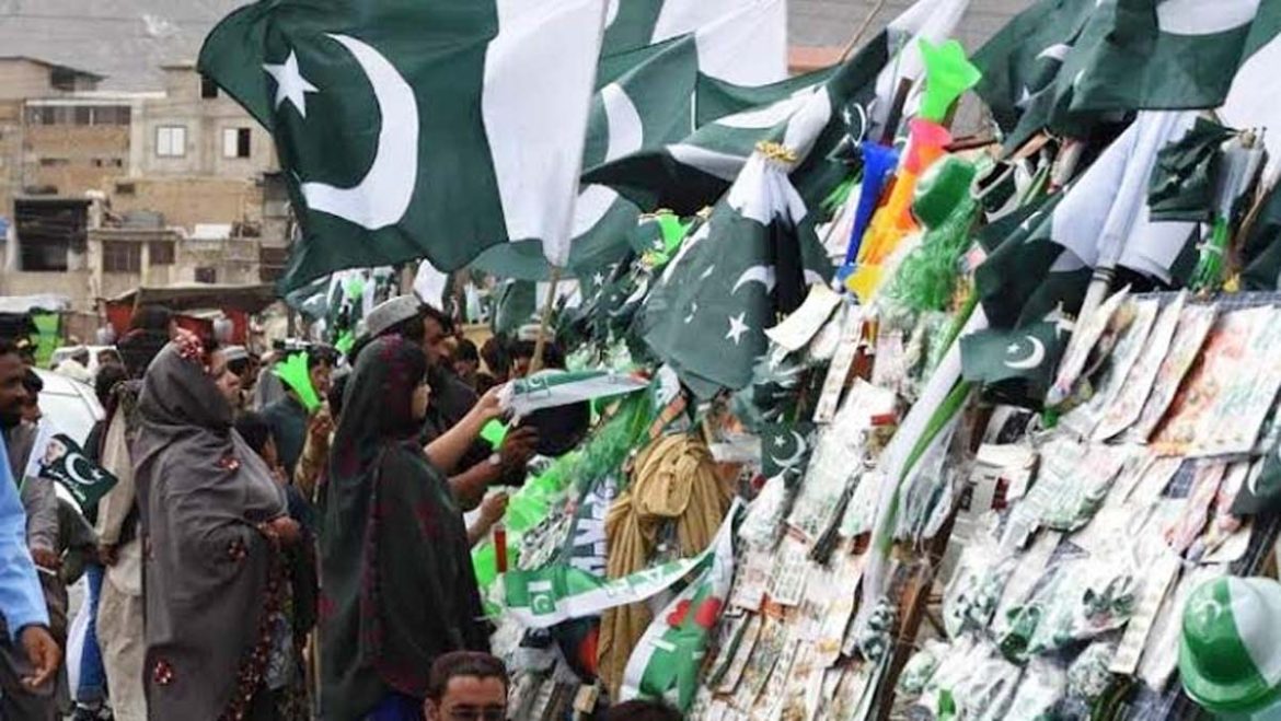 کوئٹہ سمیت بلوچستان بھر میں یوم آزادی کی تیاریاں جاری، عمارتوں کو دلہن کی طرح سجا دیا گیا
