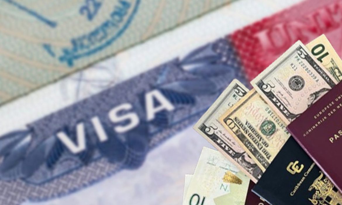 امریکی ویزا اب مزید مہنگا اور سخت؟ 20 ہزار ڈالرتک بانڈ کی شرط نافذ