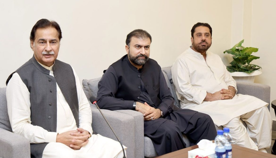 وفاق بلوچستان کے عوام کی ترقی، خوشحالی اور مسائل کے حل کیلئے تعاون جاری رکھے گا، ایاز صادق