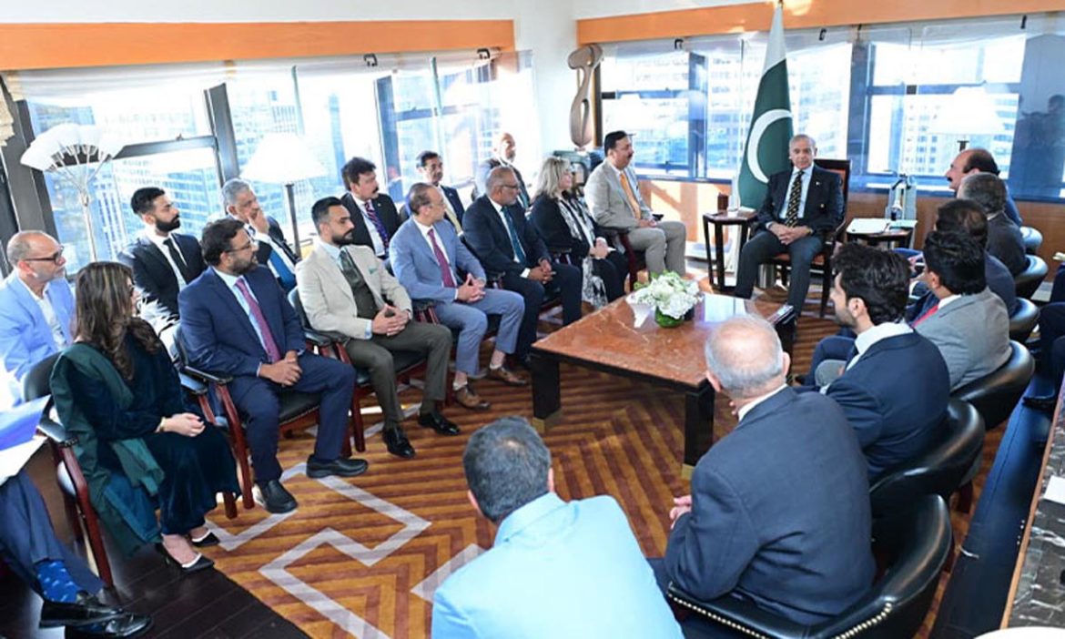 پاکستان میں سرمایہ کاری کے وسیع مواقع موجود، حکومت نجی شعبے کو سازگار ماحول فراہم کر رہی ہے، وزیراعظم