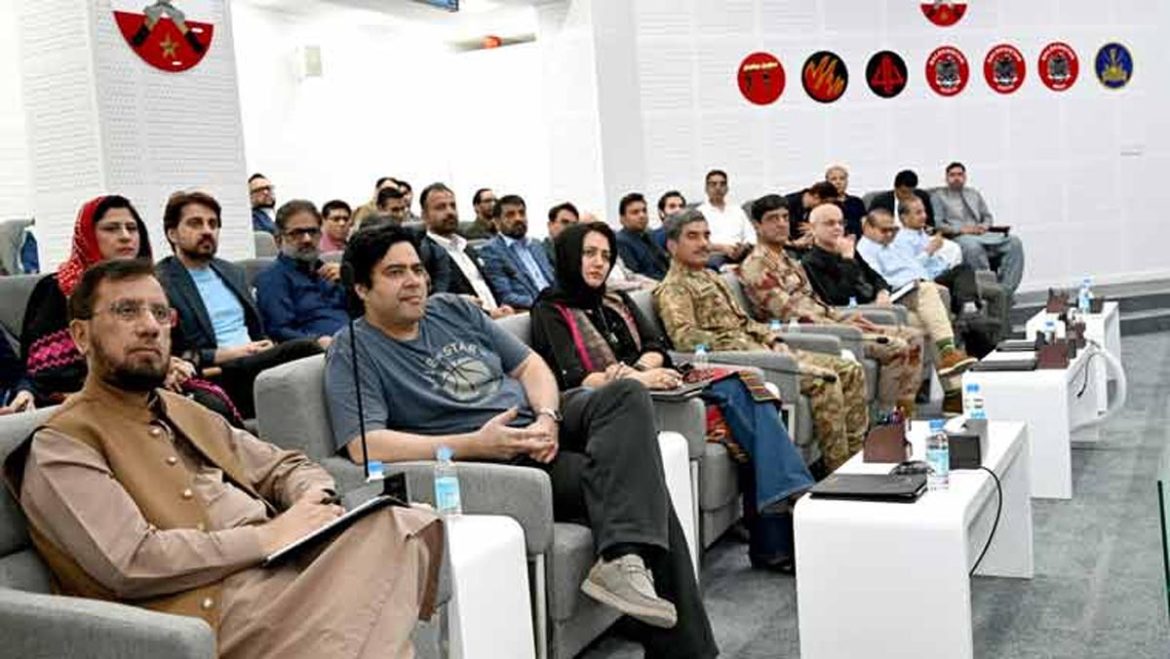 بلوچستان میں آخری دہشت گرد کے خاتمے تک اقدامات جاری رہیں گے، کور کمانڈر کوئٹہ